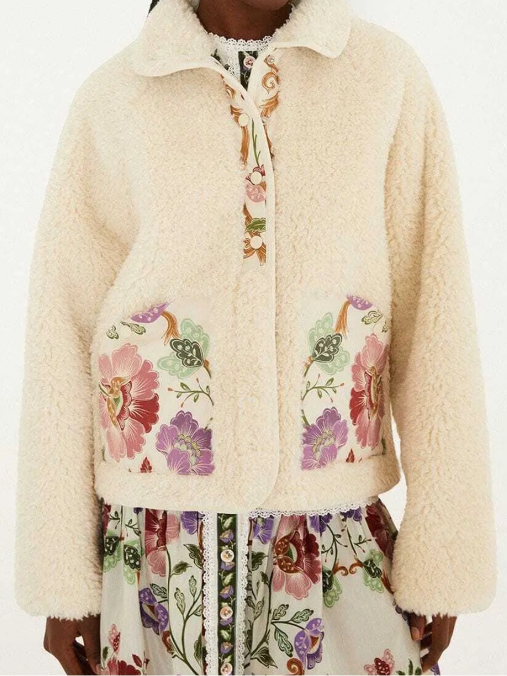 FARM RIO 
Rococo Flowers Fleece Bomber